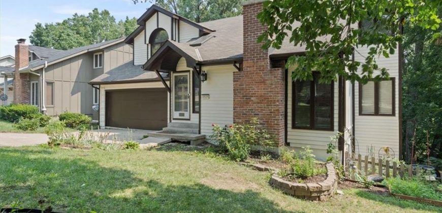 Homes for Sale in Kansas City, MO 64155 | 8529 N Troost Avenue