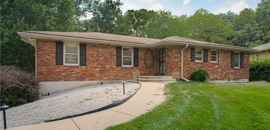 Homes for Sale in Liberty, MO 64068 | 1476  Hemlock Drive