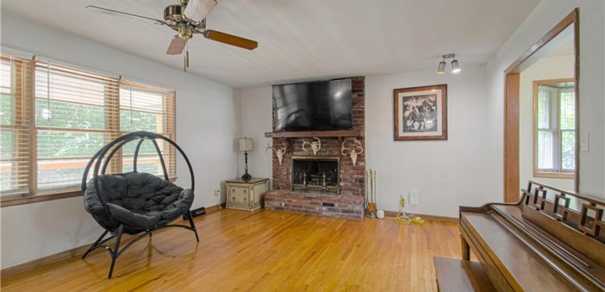 Homes for Sale in Liberty, MO 64068 | 1476  Hemlock Drive