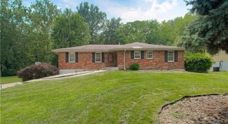 Homes for Sale in Liberty, MO 64068 | 1476  Hemlock Drive