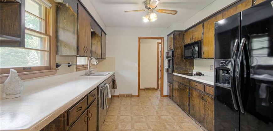 Homes for Sale in Liberty, MO 64068 | 1476  Hemlock Drive