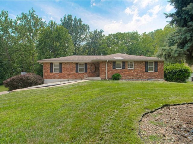 Homes for Sale in Liberty, MO 64068 | 1476  Hemlock Drive