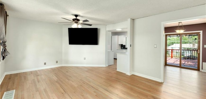 Homes for Sale in Gladstone, MO 64118 | 208 NW 73rd Street