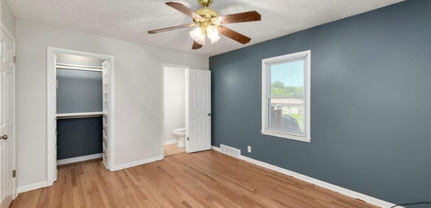 Homes for Sale in Gladstone, MO 64118 | 208 NW 73rd Street