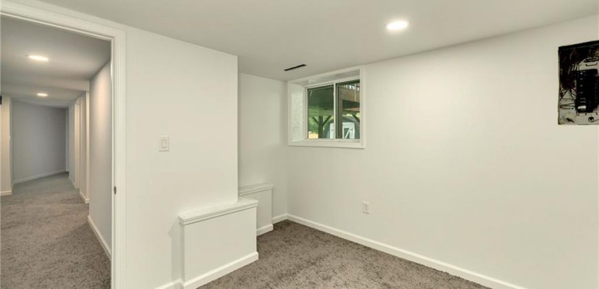 Homes for Sale in Gladstone, MO 64118 | 208 NW 73rd Street