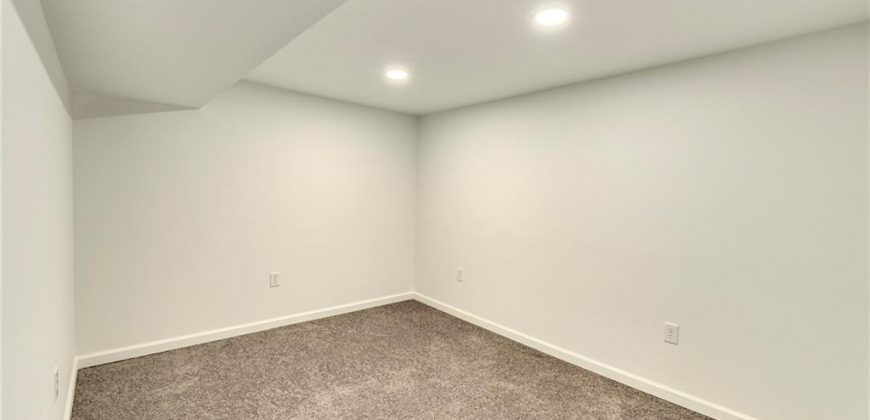 Homes for Sale in Gladstone, MO 64118 | 208 NW 73rd Street