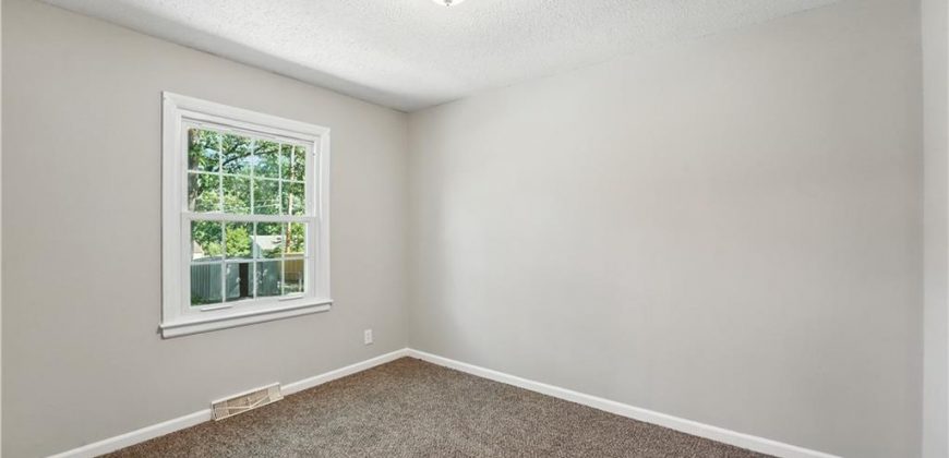 Homes for Sale in Gladstone, MO 64118 | 6513 N HARRISON Street