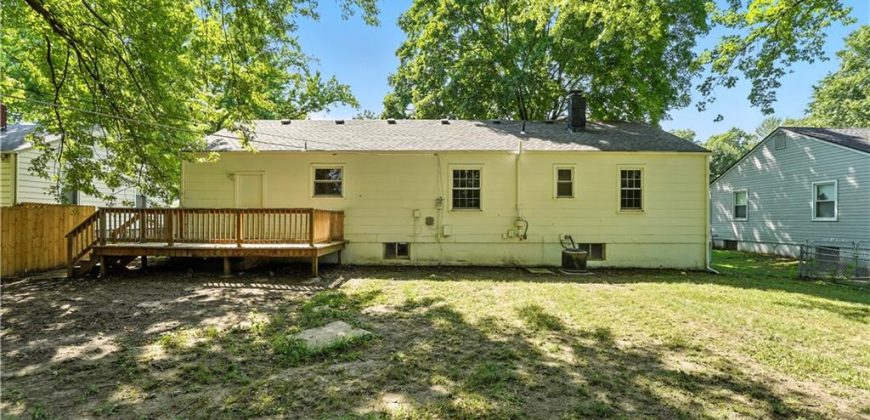 Homes for Sale in Gladstone, MO 64118 | 6513 N HARRISON Street