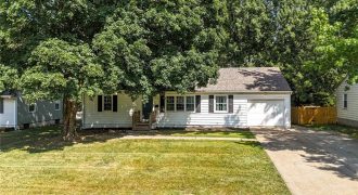 Homes for Sale in Gladstone, MO 64118 | 6513 N HARRISON Street