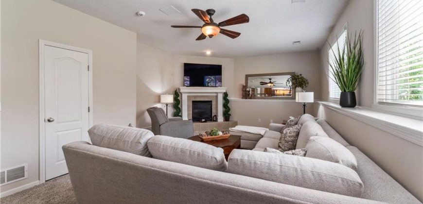 Homes for Sale in Kansas City, MO 64157 | 11004 N Laurel Avenue