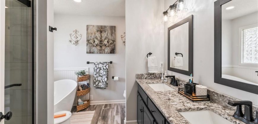 Homes for Sale in Kansas City, MO 64157 | 11004 N Laurel Avenue