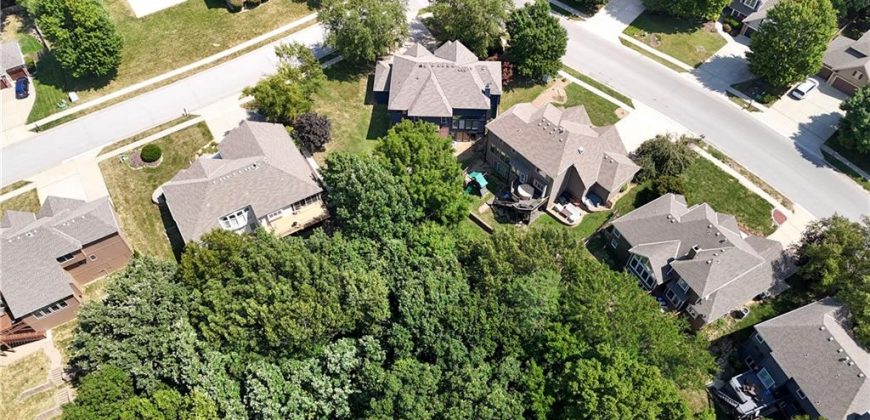 Homes for Sale in Parkville, MO 64152 | 6330 N Nevada Avenue