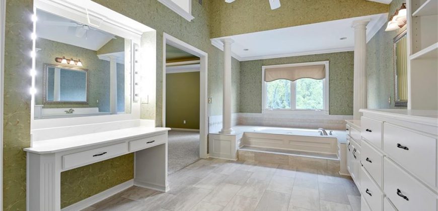 Homes for Sale in Parkville, MO 64152 | 6330 N Nevada Avenue