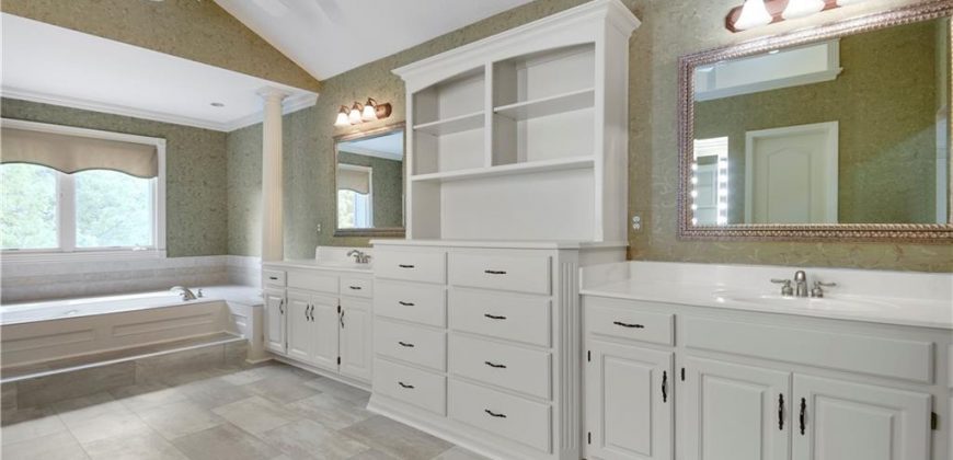 Homes for Sale in Parkville, MO 64152 | 6330 N Nevada Avenue