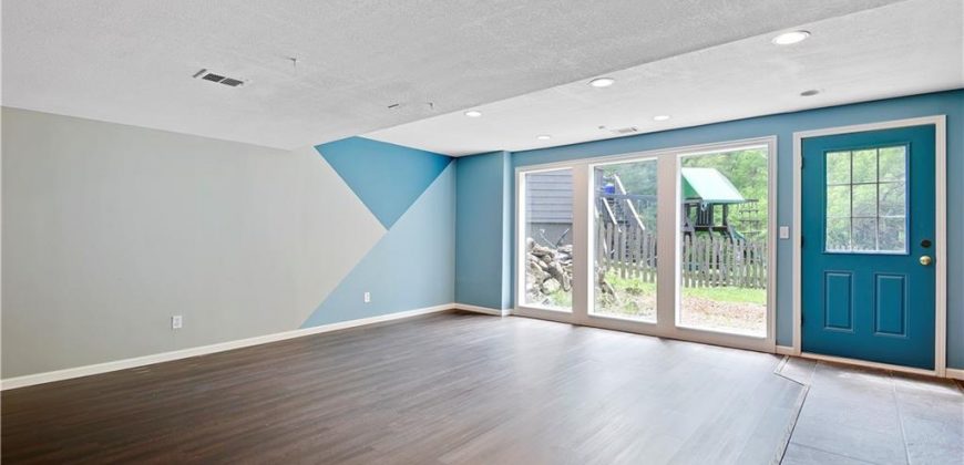 Homes for Sale in Parkville, MO 64152 | 6330 N Nevada Avenue