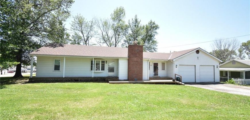 Homes for Sale in Excelsior Springs, MO 64024 | 211  Southside Court