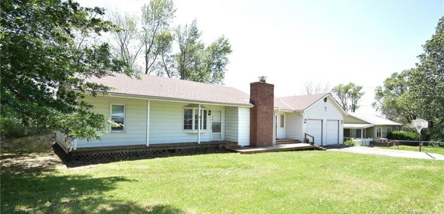 Homes for Sale in Excelsior Springs, MO 64024 | 211  Southside Court