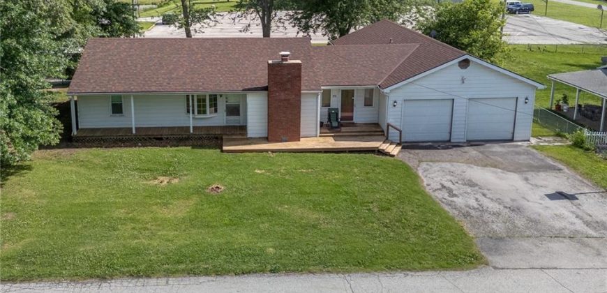 Homes for Sale in Excelsior Springs, MO 64024 | 211  Southside Court