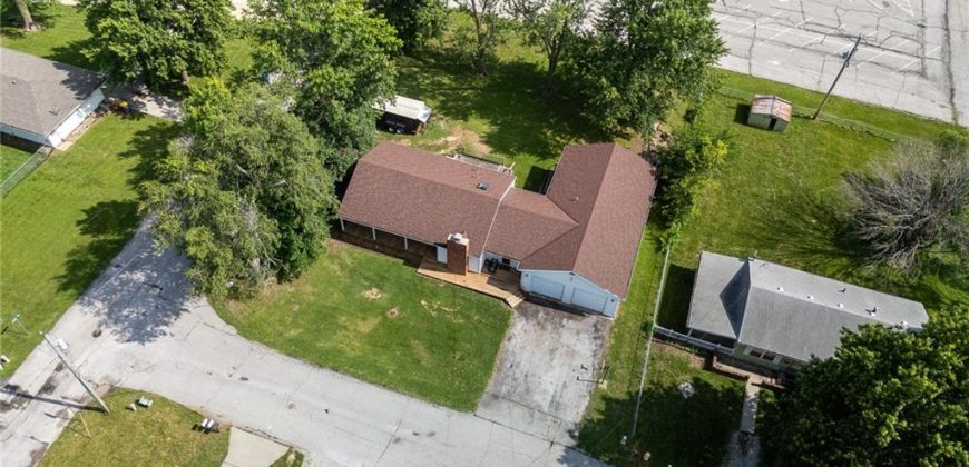 Homes for Sale in Excelsior Springs, MO 64024 | 211  Southside Court