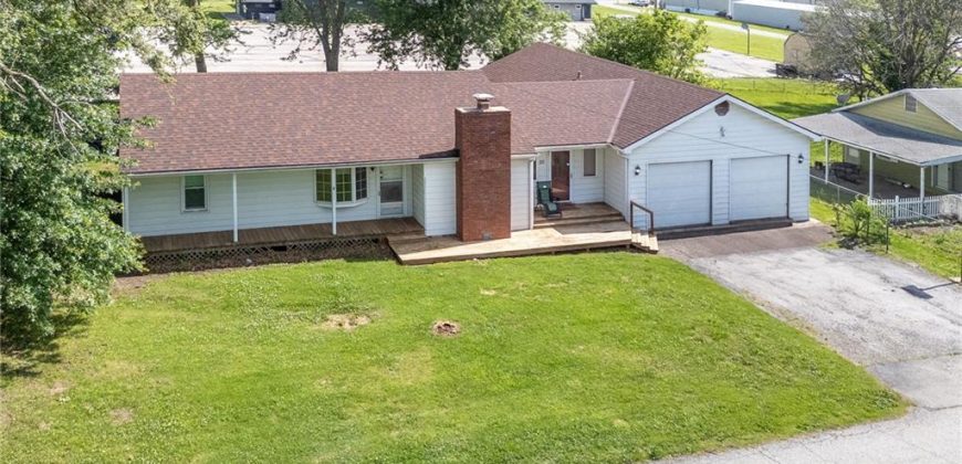 Homes for Sale in Excelsior Springs, MO 64024 | 211  Southside Court