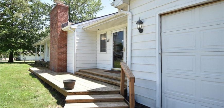 Homes for Sale in Excelsior Springs, MO 64024 | 211  Southside Court