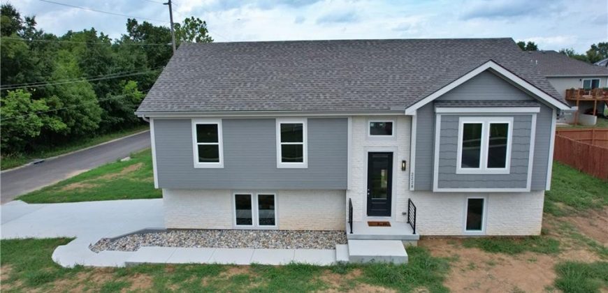 Homes for Sale in Excelsior Springs, MO 64024 | 2228  Corbin Court