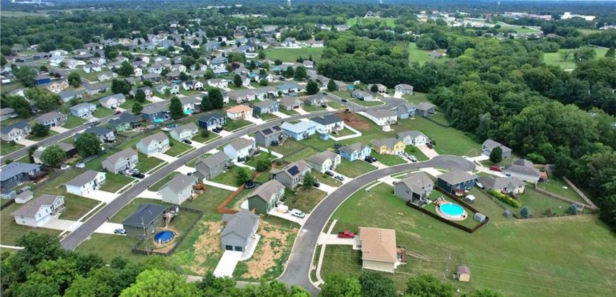 Homes for Sale in Excelsior Springs, MO 64024 | 2228  Corbin Court