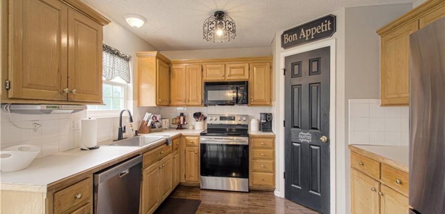 Homes for Sale in Kansas City, MO 64157 | 11045 N Lewis Avenue