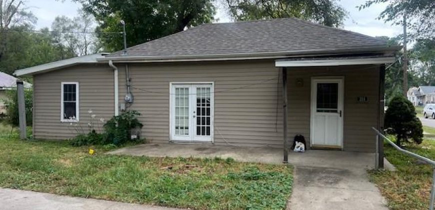 Homes for Sale in St Joseph, MO 64504 | 214 E Valley Street