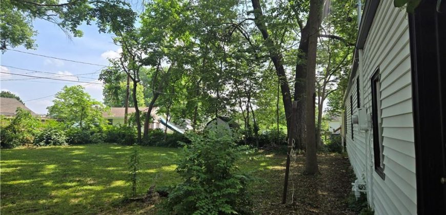 Homes for Sale in Liberty, MO 64068 | 832  Hillside Avenue