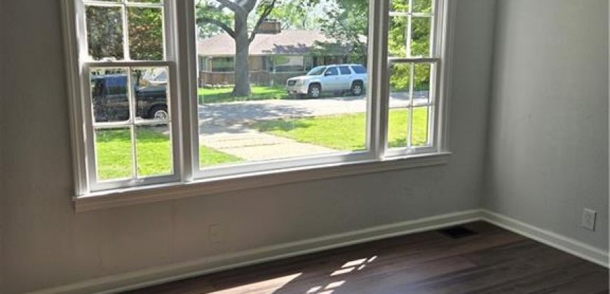 Homes for Sale in Liberty, MO 64068 | 832  Hillside Avenue