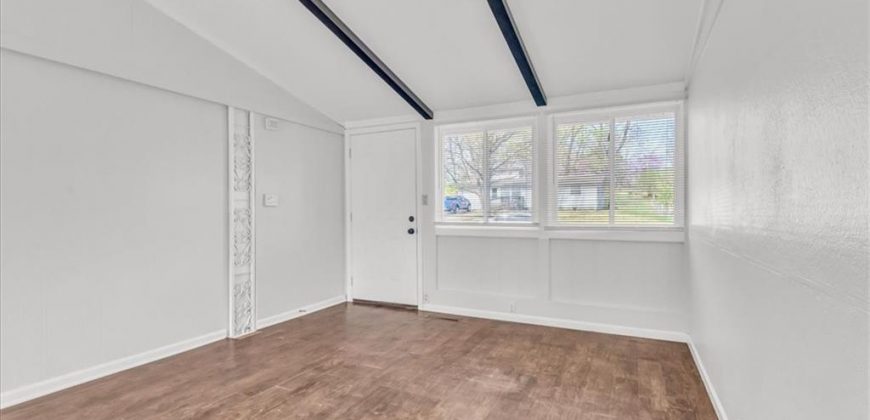 Homes for Sale in Kansas City, MO 64118 | 5713 N Woodland Avenue
