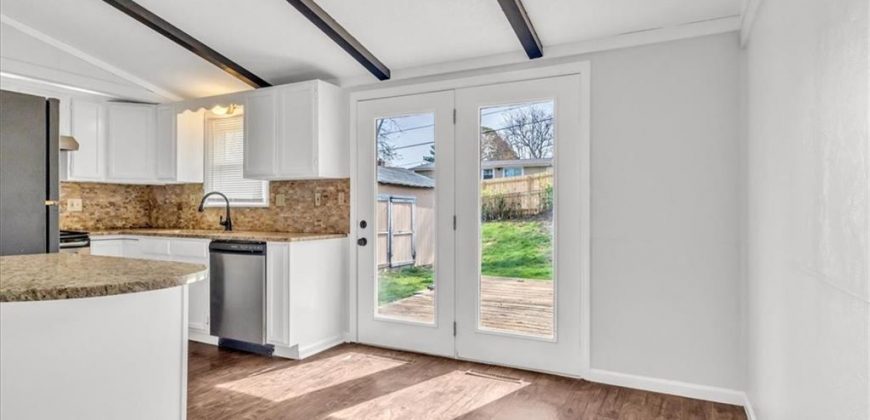 Homes for Sale in Kansas City, MO 64118 | 5713 N Woodland Avenue