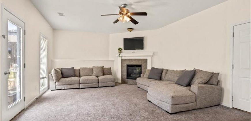 Homes for Sale in Kansas City, MO 64153 | 8516 N Arcola Avenue