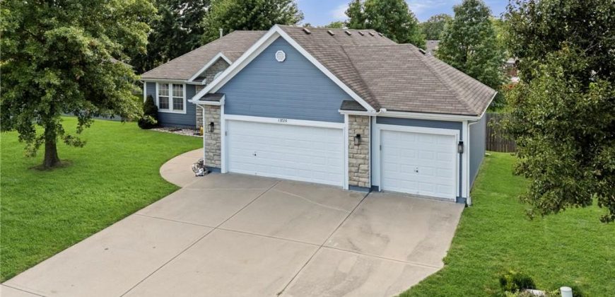 Homes for Sale in Platte City, MO 64079 | 13720  Station Drive