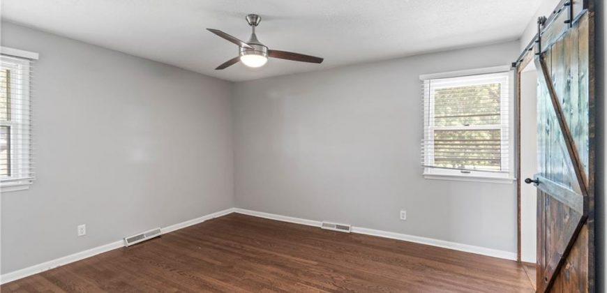 Homes for Sale in Kansas City, MO 64152 | 6511  Valley View Drive