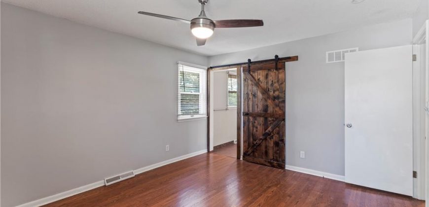 Homes for Sale in Kansas City, MO 64152 | 6511  Valley View Drive