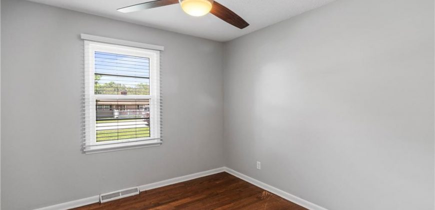 Homes for Sale in Kansas City, MO 64152 | 6511  Valley View Drive