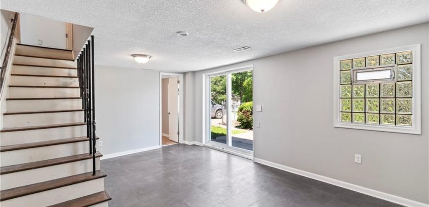 Homes for Sale in Kansas City, MO 64152 | 6511  Valley View Drive