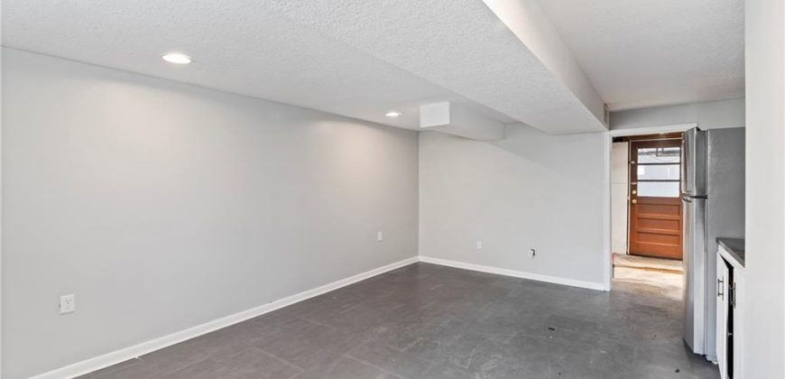 Homes for Sale in Kansas City, MO 64152 | 6511  Valley View Drive