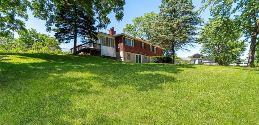 Homes for Sale in Kansas City, MO 64152 | 6511  Valley View Drive