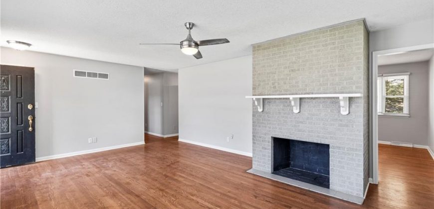 Homes for Sale in Kansas City, MO 64152 | 6511  Valley View Drive