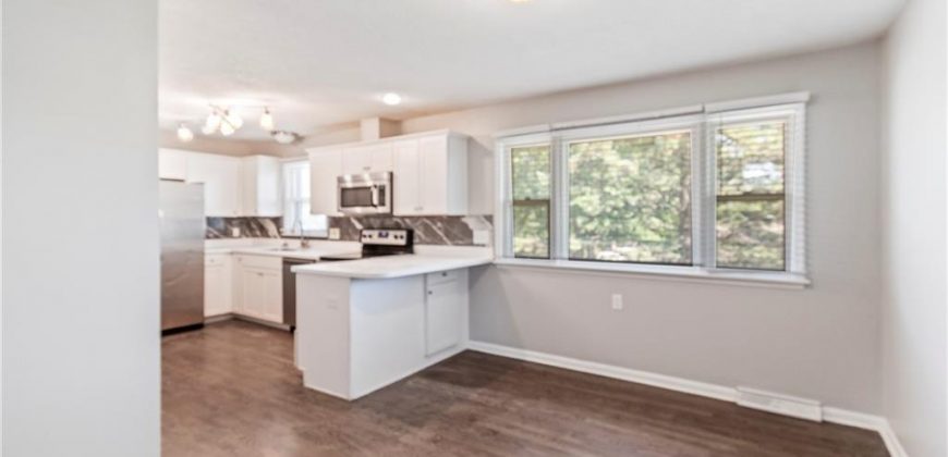 Homes for Sale in Kansas City, MO 64152 | 6511  Valley View Drive