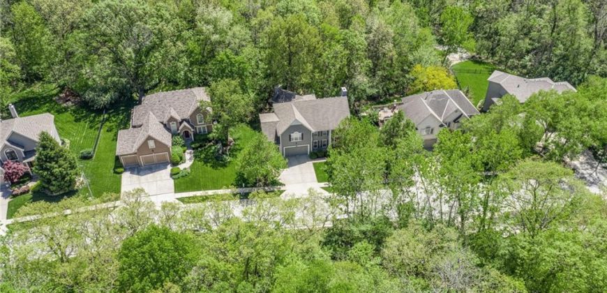 Homes for Sale in Parkville, MO 64152 | 10119  River Hills Drive