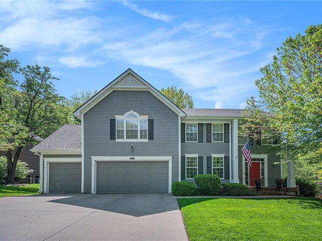 Homes for Sale in Parkville, MO 64152 | 10119  River Hills Drive