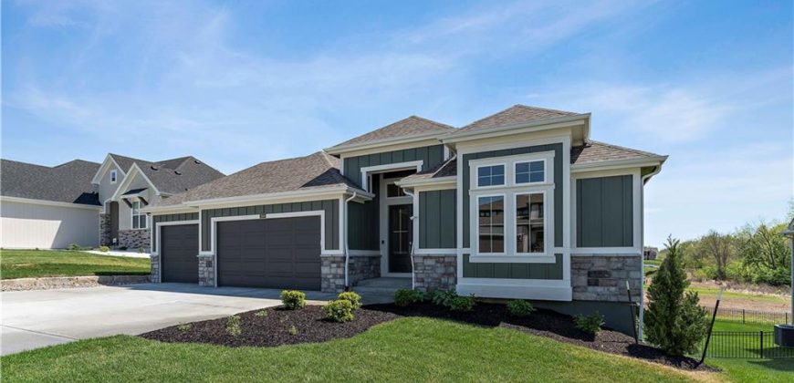 Homes for Sale in Kansas City, MO 64155 | 1305 NW 106th Terrace