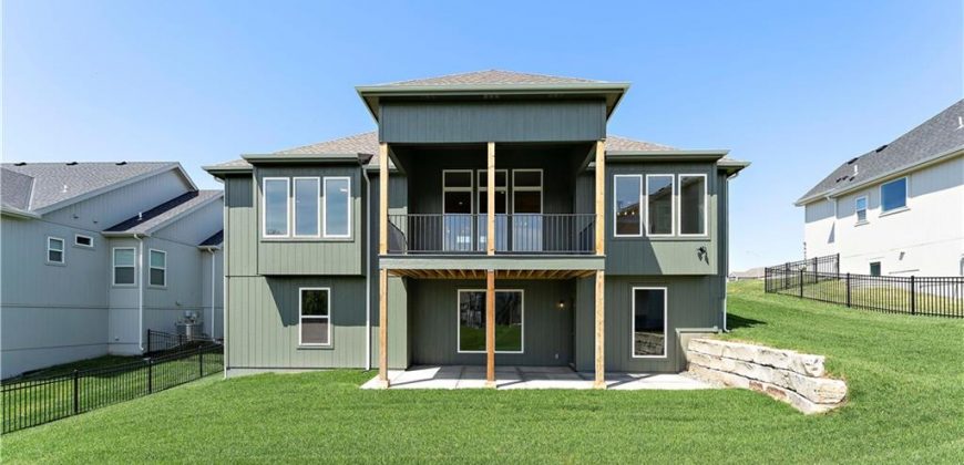 Homes for Sale in Kansas City, MO 64155 | 1305 NW 106th Terrace