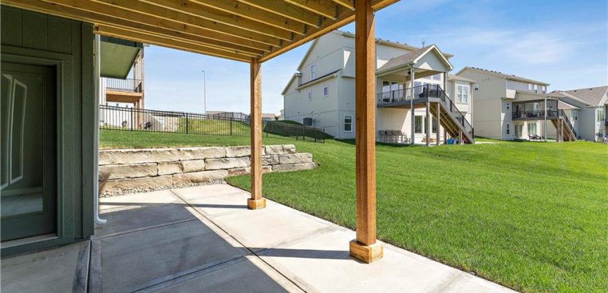 Homes for Sale in Kansas City, MO 64155 | 1305 NW 106th Terrace