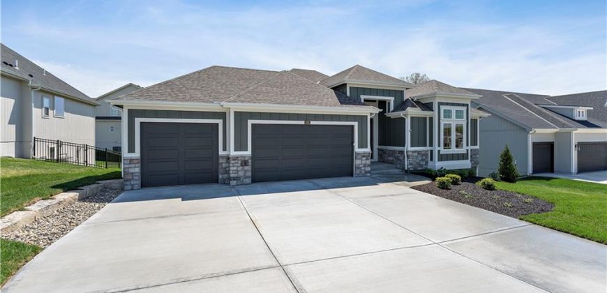 Homes for Sale in Kansas City, MO 64155 | 1305 NW 106th Terrace