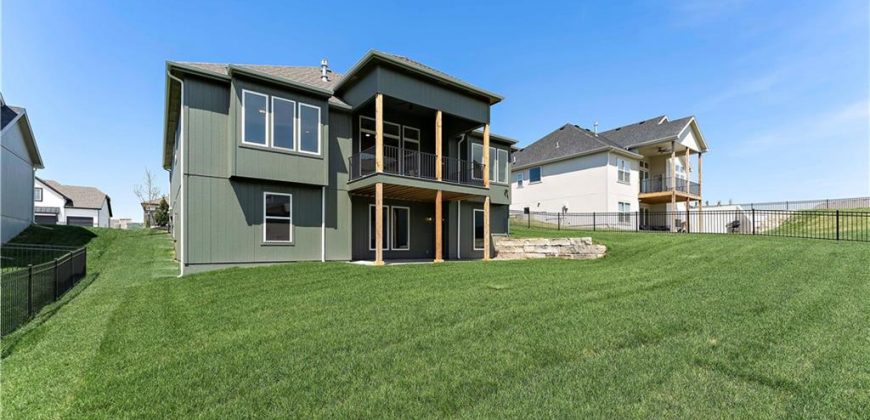 Homes for Sale in Kansas City, MO 64155 | 1305 NW 106th Terrace